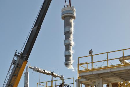 日機装、欧州EPC企業にFSRU向けクライオジェニックポ