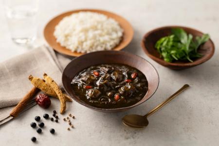 薬膳の知恵をもとに素材をセレクト。漢方専門店の「滋 薬膳の知恵をもとに素材をセレクト。漢方専門店の「滋