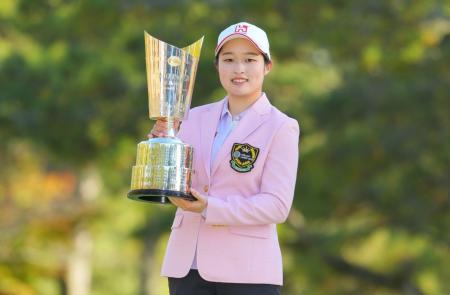 ウーチャイェン選手、ツアー初優勝おめでとうございま ウーチャイェン選手、ツアー初優勝おめでとうございま