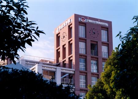 【高校生が商品を企画・考案、自ら販売！】ペリエ千葉