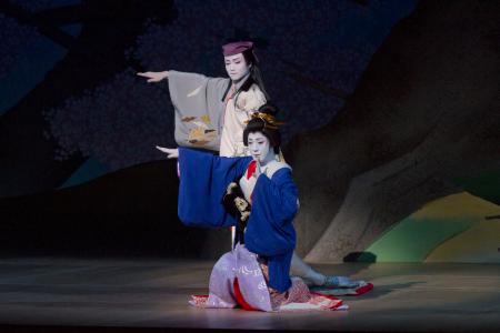 日本舞踊 尾上流の舞踊家が一堂に会する「尾上会utf-8