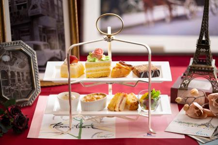 コロンバンの伝統スイーツが集うアフタヌーンティー　