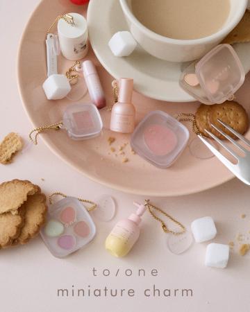 【to/one(トーン)】人気アイテムがミニチュアチャーム