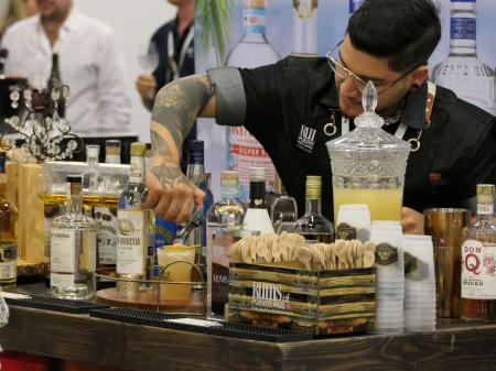 ワイン・スピリッツの国際見本市「ヴィネクスポutf-8