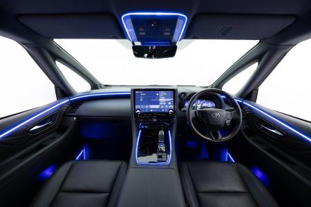 さらに上質な車室内空間へ　アンビエントライト新発売