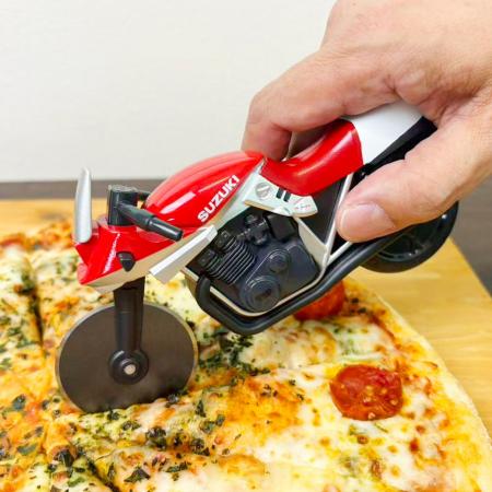 SUZUKI KATANA 型ピザカッター「ピザカッターナ」レッ