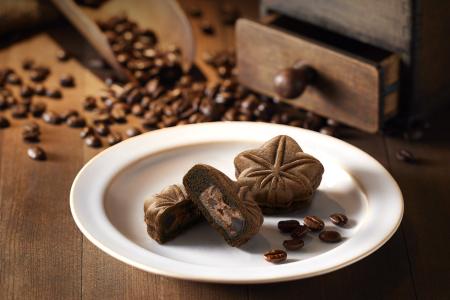 人気の次世代もみじ饅頭「おとなのもみじ」から珈琲味