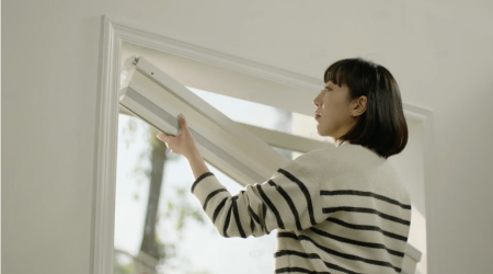 工事不要で1分設置の電動カーテン「Moodify電動ハニカ 工事不要で1分設置の電動カーテン「Moodify電動ハニカ