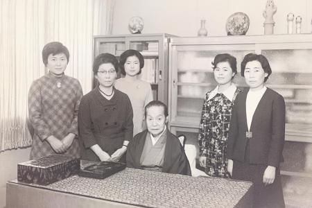 共立女子大学 染織文化財の保存修復室設置へ- 伝utf-8