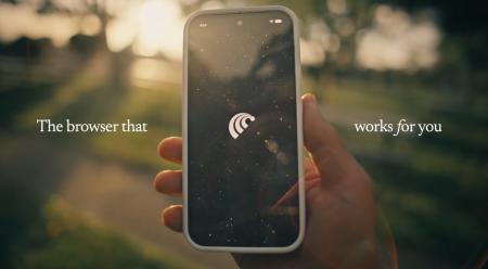 Perplexity、AIネイティブブラウザ「Comet」のAndroid
