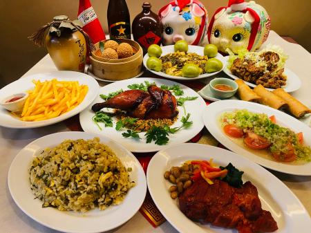 宙に舞う麺の中國料理kujikuji。忘年会コース２０２５