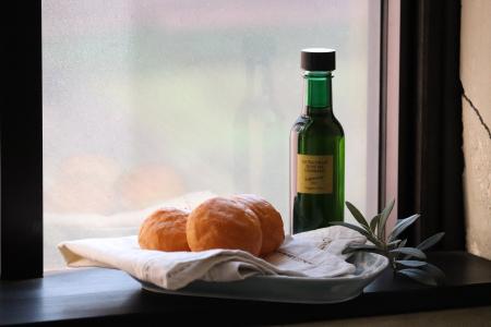 季節限定発売　世界で一番美味しいオリーブオイルを目