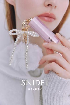 〈SNIDEL BEAUTY〉“自分だけの1本”をつくれるリップチ