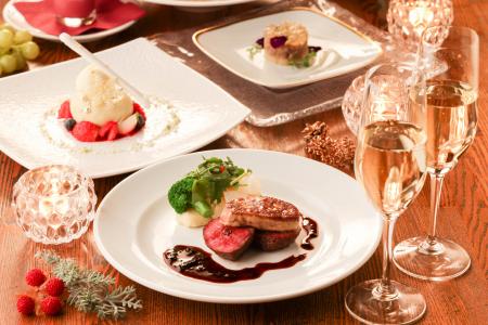 代官山の一軒家レストランで楽しむクリスマス特別コー