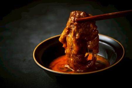 【京都・烏丸】極上の但馬牛・神戸牛すき焼き・和牛カ