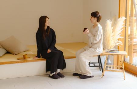 冬こそ“締めつけゼロ”。ノーブラで着れる“冬のご自愛