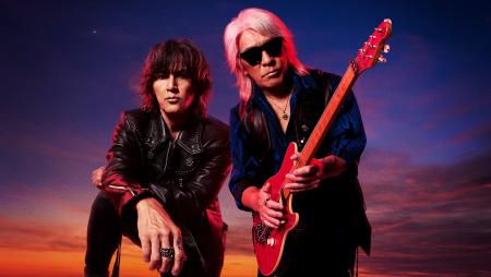 「ハードロックカフェ」B’zドームツアー「B’z LIVE-GY
