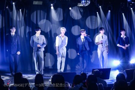 韓国グループ：D-ONE クリスマス＆年末年始も一緒に過