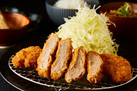 中国自動車道西宮名塩SA（上り線）12月5日（金曜）に