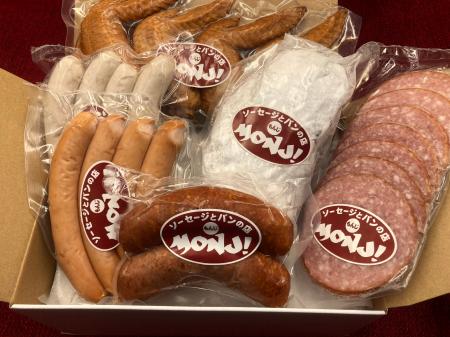 職人の想いを詰め込んだ冬限定ギフト〈シュトーレン〉