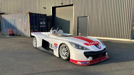 レーシングカー「プジョー207スパイダー」のEV化プロ