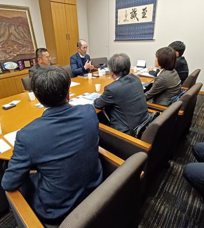 東海電子、警察庁へアルコールインターロック装置義務 東海電子、警察庁へアルコールインターロック装置義務