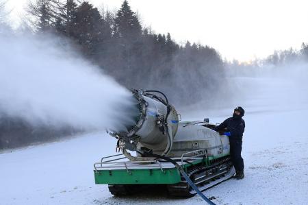 富士山麓のスキー場「ふじてんスノーリゾート」12月中