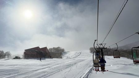 白馬村スキー場、パウダースノーで2025-2026シーズン