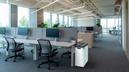 高耐久とコンパクト設計を両立した業務用小型シュレッ