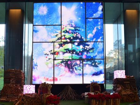 光りと映像が織りなす新感覚の輝き！高さ7mの「LEDパ