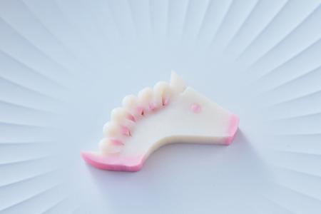 かまぼこ1切れが干支アートに。鈴廣の“かまぼこソムリ