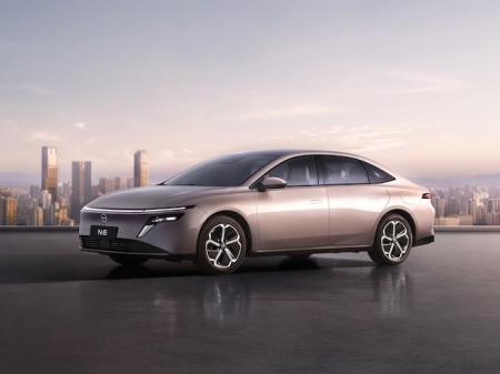 本文では触れなかったが、全長4831mm×全幅1885mm×...