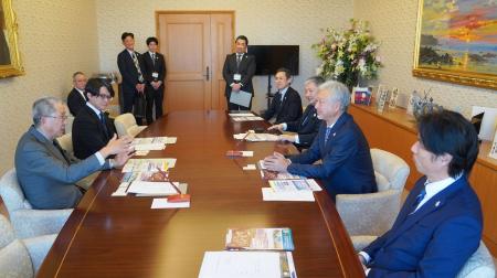 学校法人⽚柳学園と学校法人白樺学園が教育連携協定を