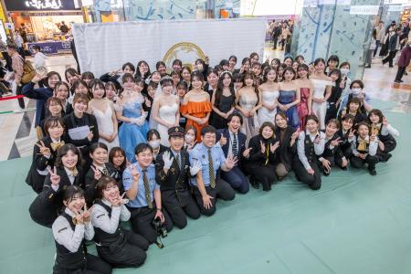 福岡 麻生外語観光&ブライダル専門学校×JR九州博多駅×