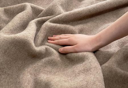 包まれながら眠る極上のシアワセ。 繊維の宝石「カシ