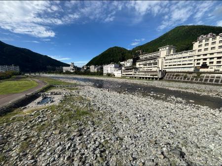 温泉地での海洋ごみ削減・啓発 1.ウォークラリーイ 温泉地での海洋ごみ削減・啓発 1.ウォークラリーイ