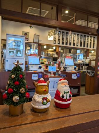 季節を感じる店舗づくりでお客様とスタッフの笑utf-8