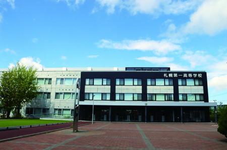 導入事例：校舎全体にマルチギガネットワークを構築。