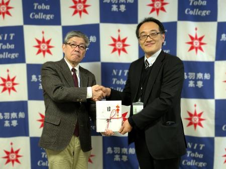 【鳥羽商船高専】油清浄機の寄贈により教育設備がさら 【鳥羽商船高専】油清浄機の寄贈により教育設備がさら