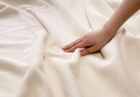 オーガニックコットンの自然のぬくもりを毛布に。綿花 オーガニックコットンの自然のぬくもりを毛布に。綿花