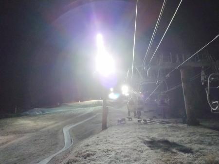 元旦の朝、標高約1,100mで迎える初日の出 リフutf-8 元旦の朝、標高約1,100mで迎える初日の出 リフutf-8