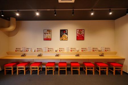 クレディシップ、飲食事業に参入。ラーメン店「麺処と クレディシップ、飲食事業に参入。ラーメン店「麺処と