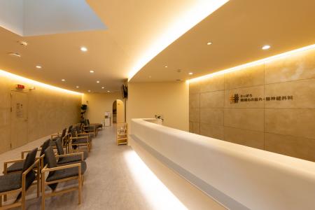 空間立体音響で創る新しい医療体験新設クリニックが C