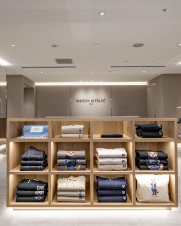 【Maison Kitsune】2025年12月12日、西武池袋本店に新