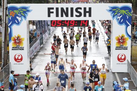 「JALホノルルマラソン2025」制限時間なし、誰もutf-8