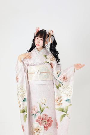 VAZ所属クリエイター『りりか（川島梨々花）』がティ