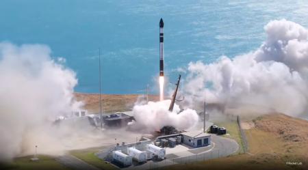 Space BD、革新的衛星技術実証4号機海外ロケットへの