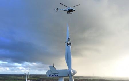 川崎重工とBladeRobots、風力発電ブレード前縁補utf-8 川崎重工とBladeRobots、風力発電ブレード前縁補utf-8