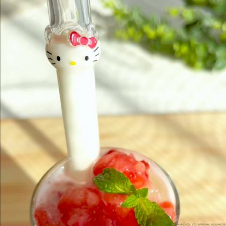 長らく品切れとなっていた「ハローキティ」ガラス製マ