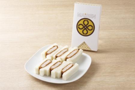 空の旅のお供に!福岡空港内『初屋はかたろう 福岡空 空の旅のお供に!福岡空港内『初屋はかたろう 福岡空